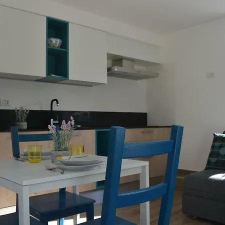Lido 3 Pool, 30m From The Lake, Pet Friendly Apartament
